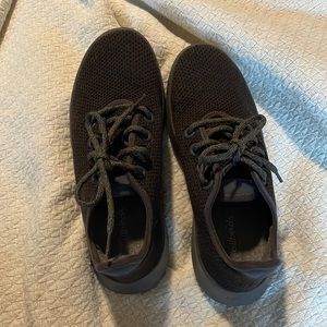 All bird tree runners